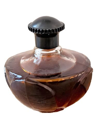Neaizmirsti (Не Забывай) by Dzintars bottle